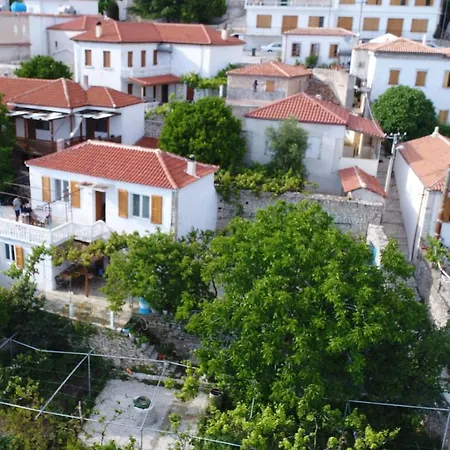 Vuno Hostel *